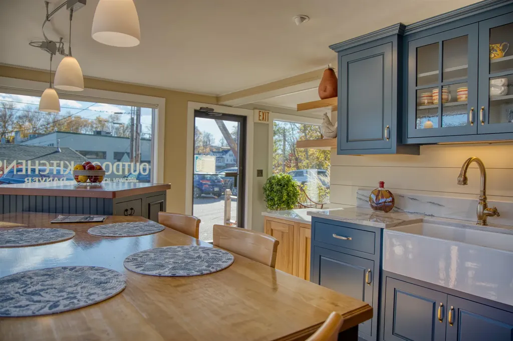 6 Grove Street Wolfeboro NH 03894