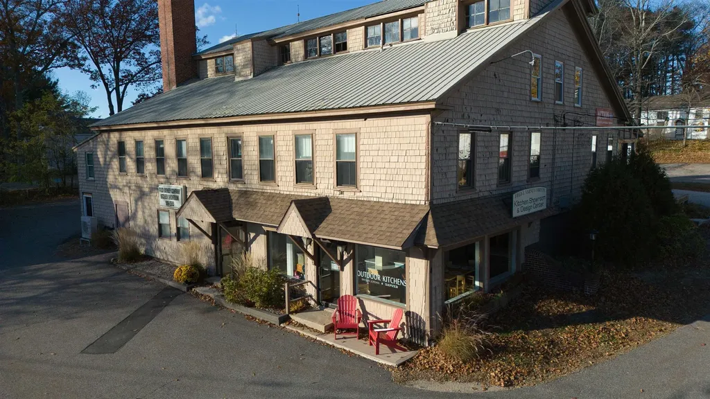 6 Grove Street Wolfeboro NH 03894