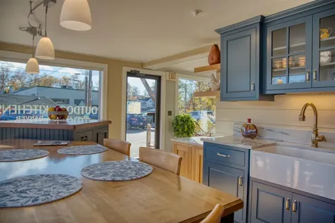 6 Grove Street Wolfeboro NH 03894