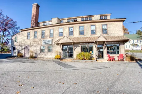 6 Grove Street Wolfeboro NH 03894