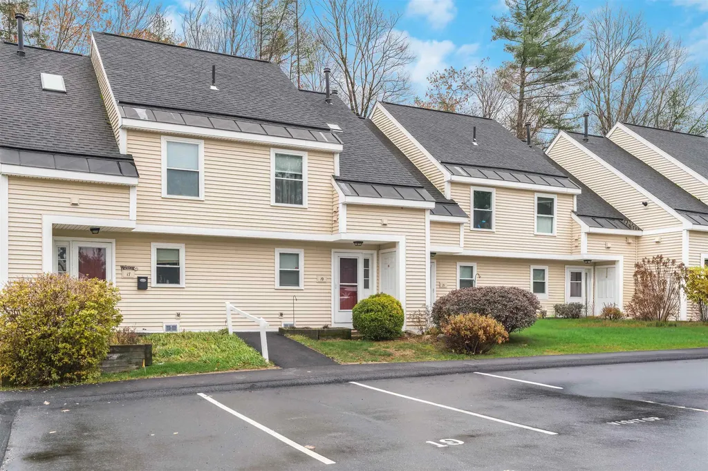 19 Bluffs Drive Concord NH 03303