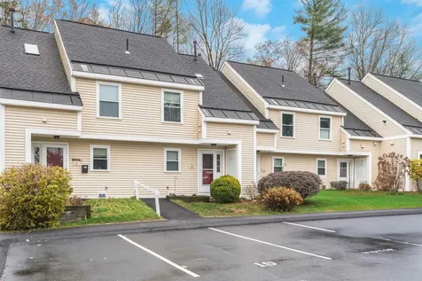 19 Bluffs Drive Concord NH 03303