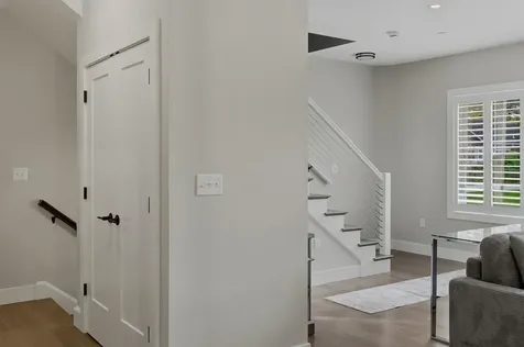 40 Elise Avenue Londonderry NH 03053