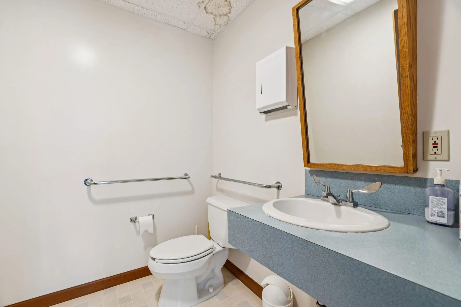 61 Depot Street Hartford VT 05001