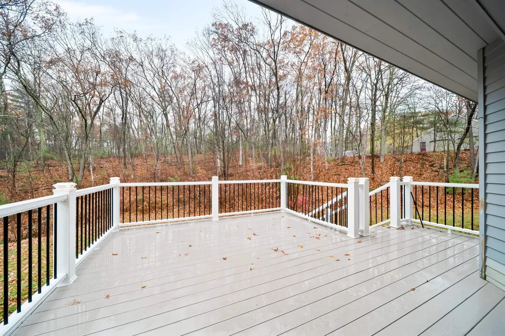 45 Sharon Road Windham NH 03087