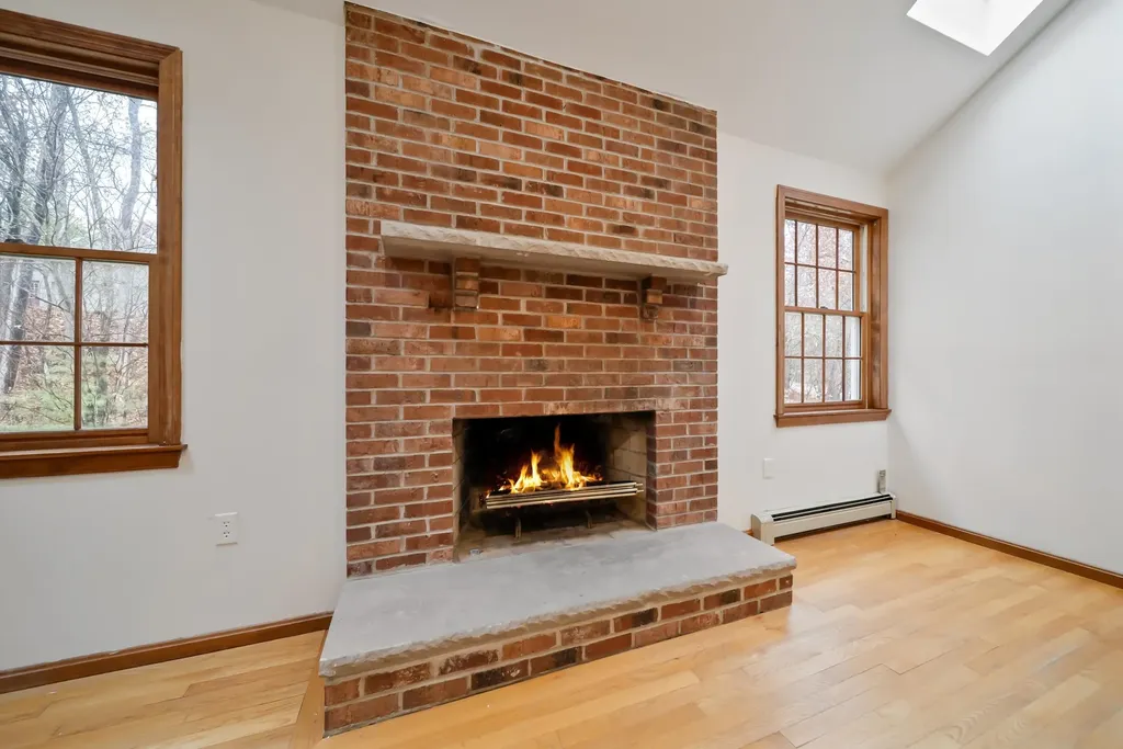 45 Sharon Road Windham NH 03087