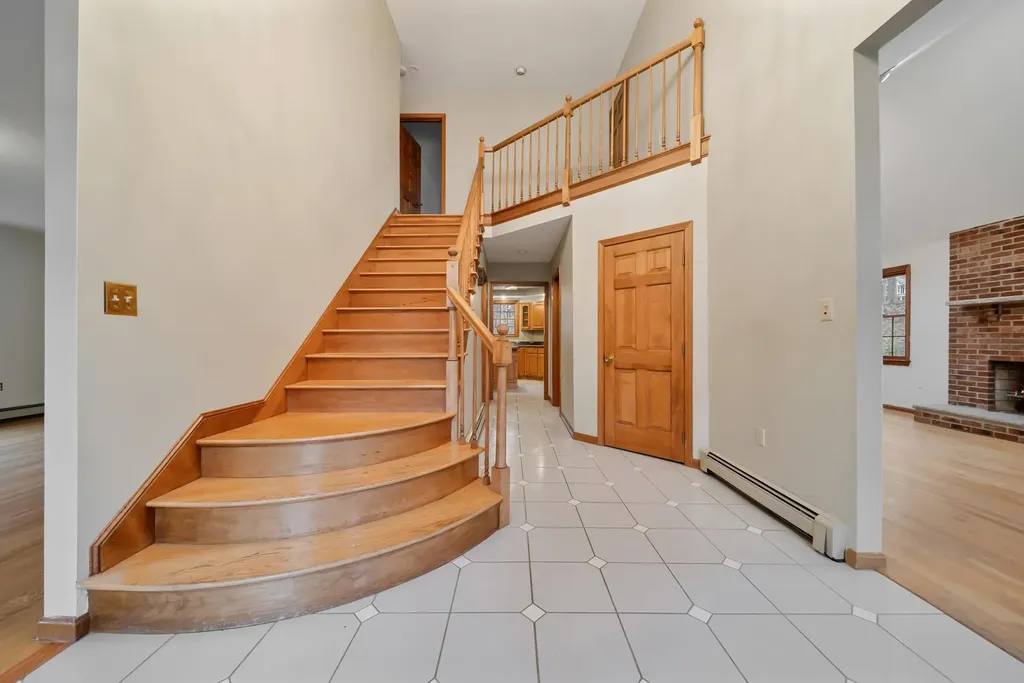 45 Sharon Road Windham NH 03087