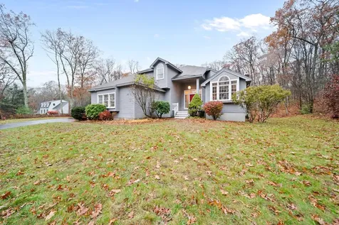 45 Sharon Road Windham NH 03087