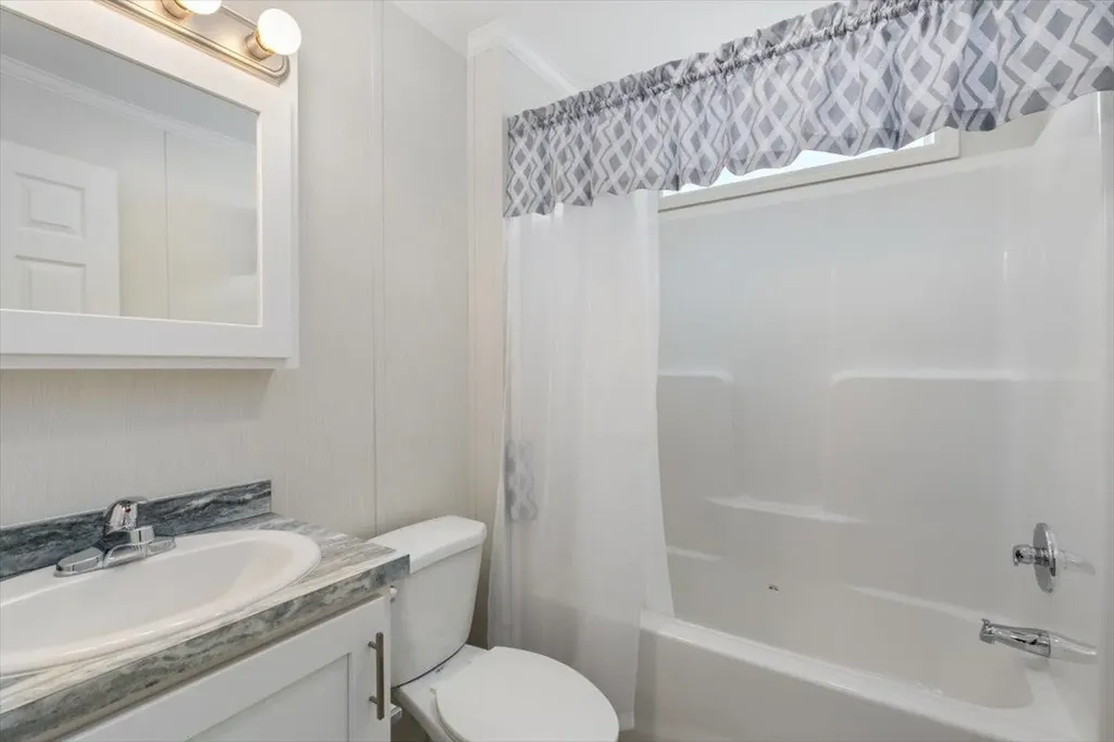 84 Caddy Drive Salem NH 03079