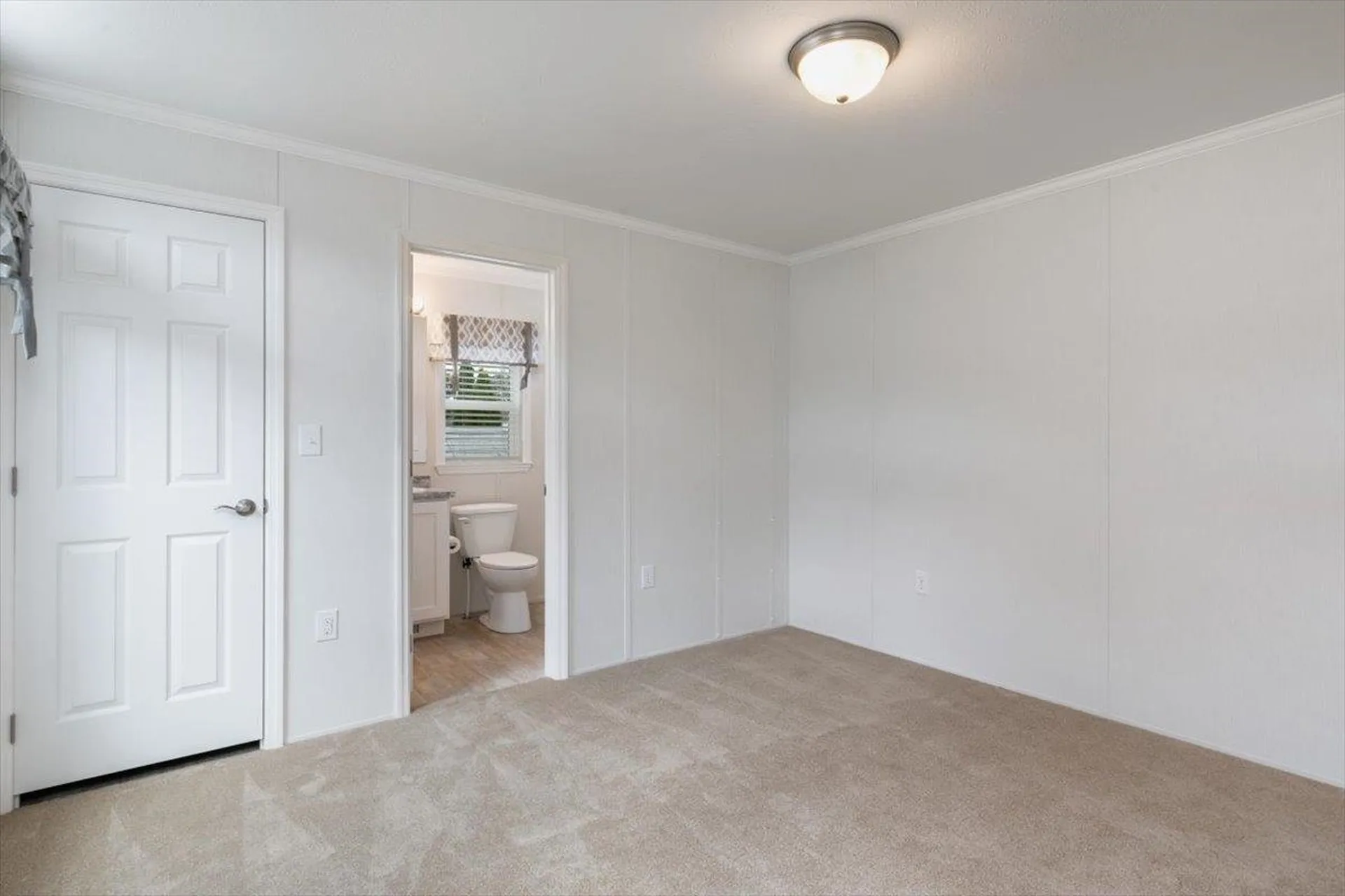 84 Caddy Drive Salem NH 03079