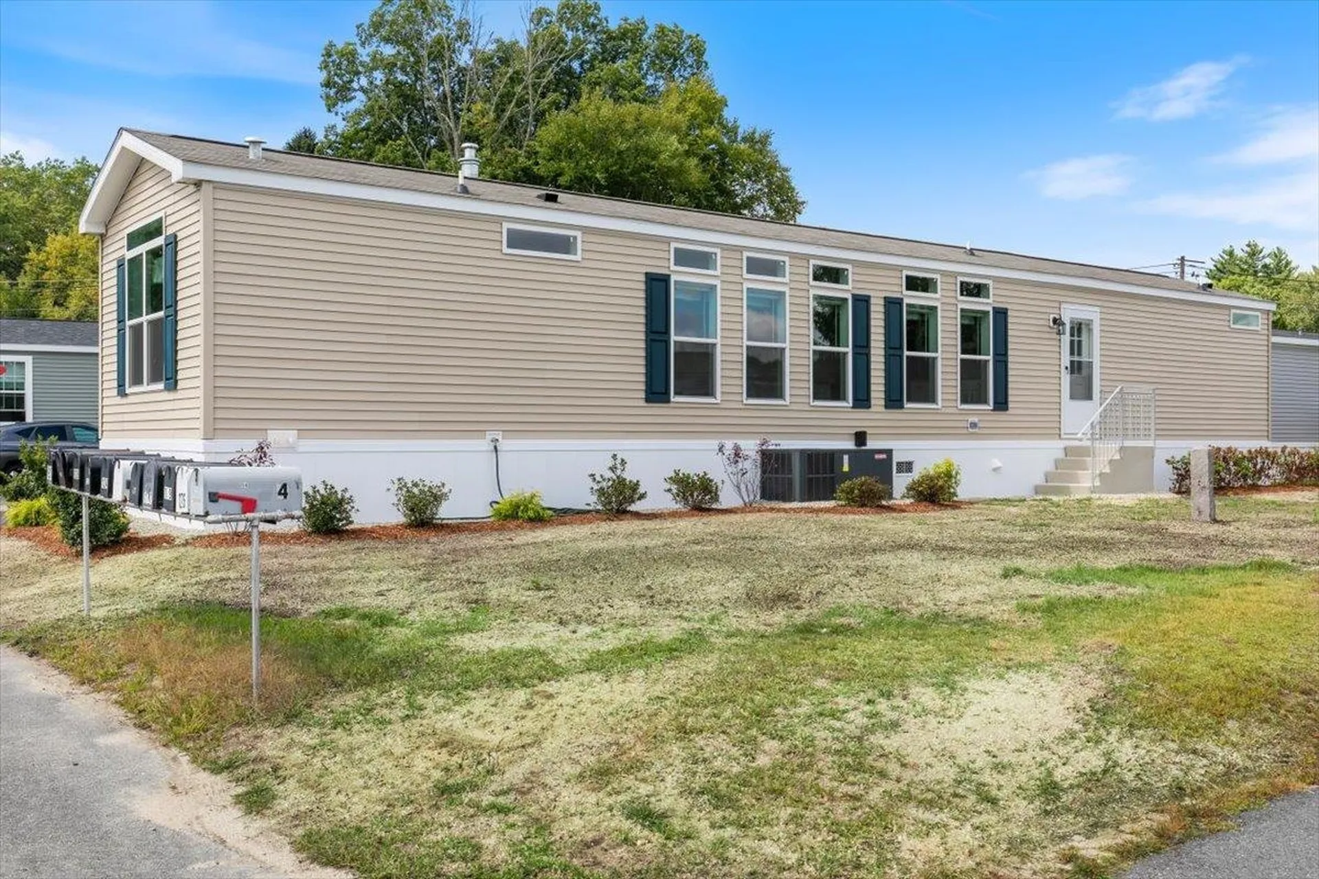 84 Caddy Drive Salem NH 03079