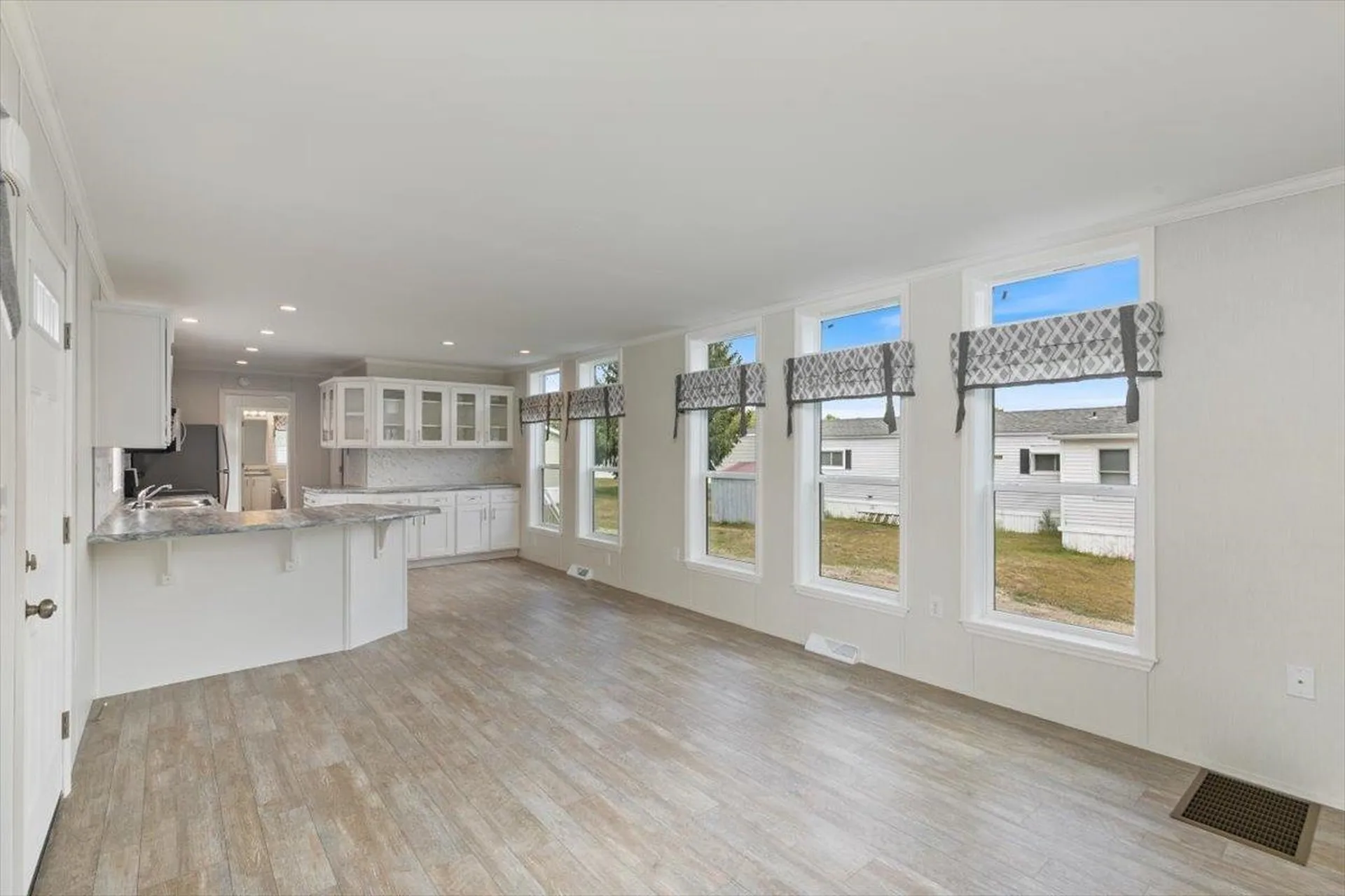 84 Caddy Drive Salem NH 03079