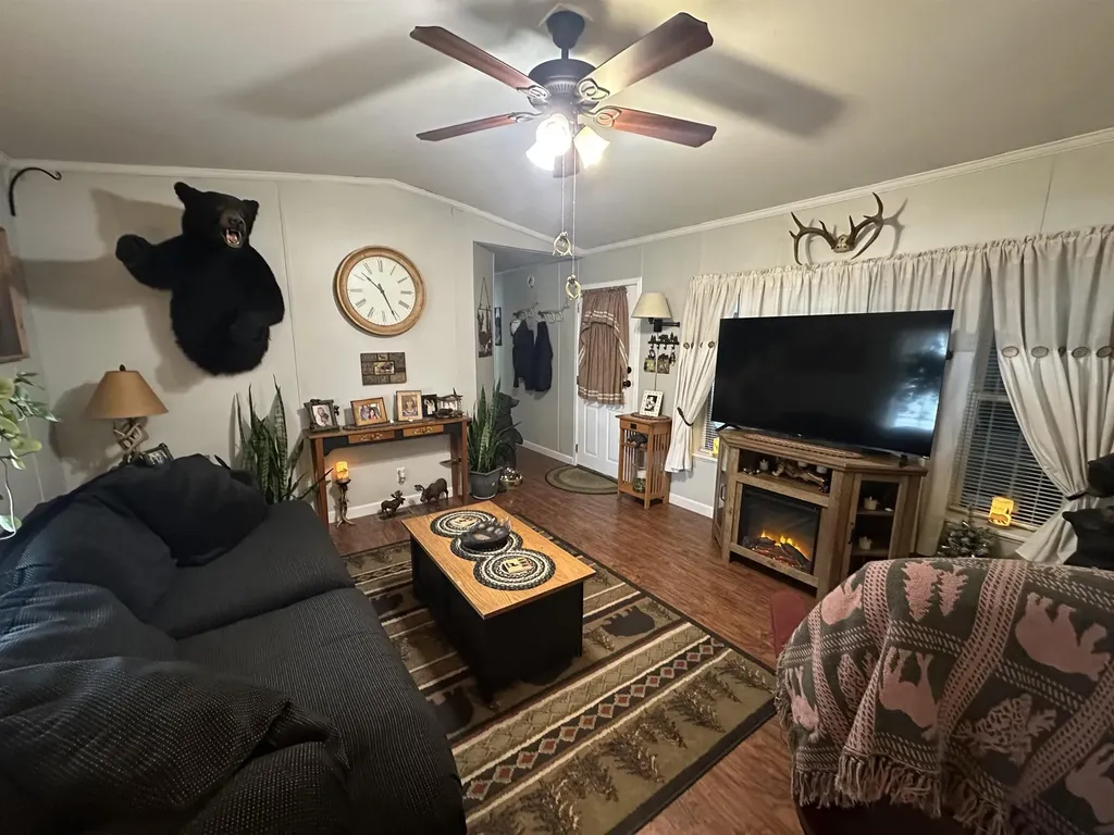 18 Pine Street Hinsdale NH 03451