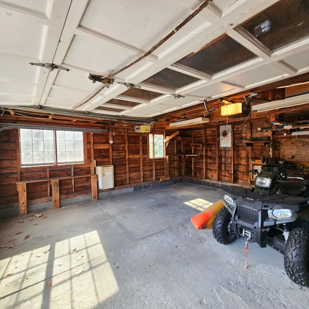 1555 W River Road Dummerston VT 05301