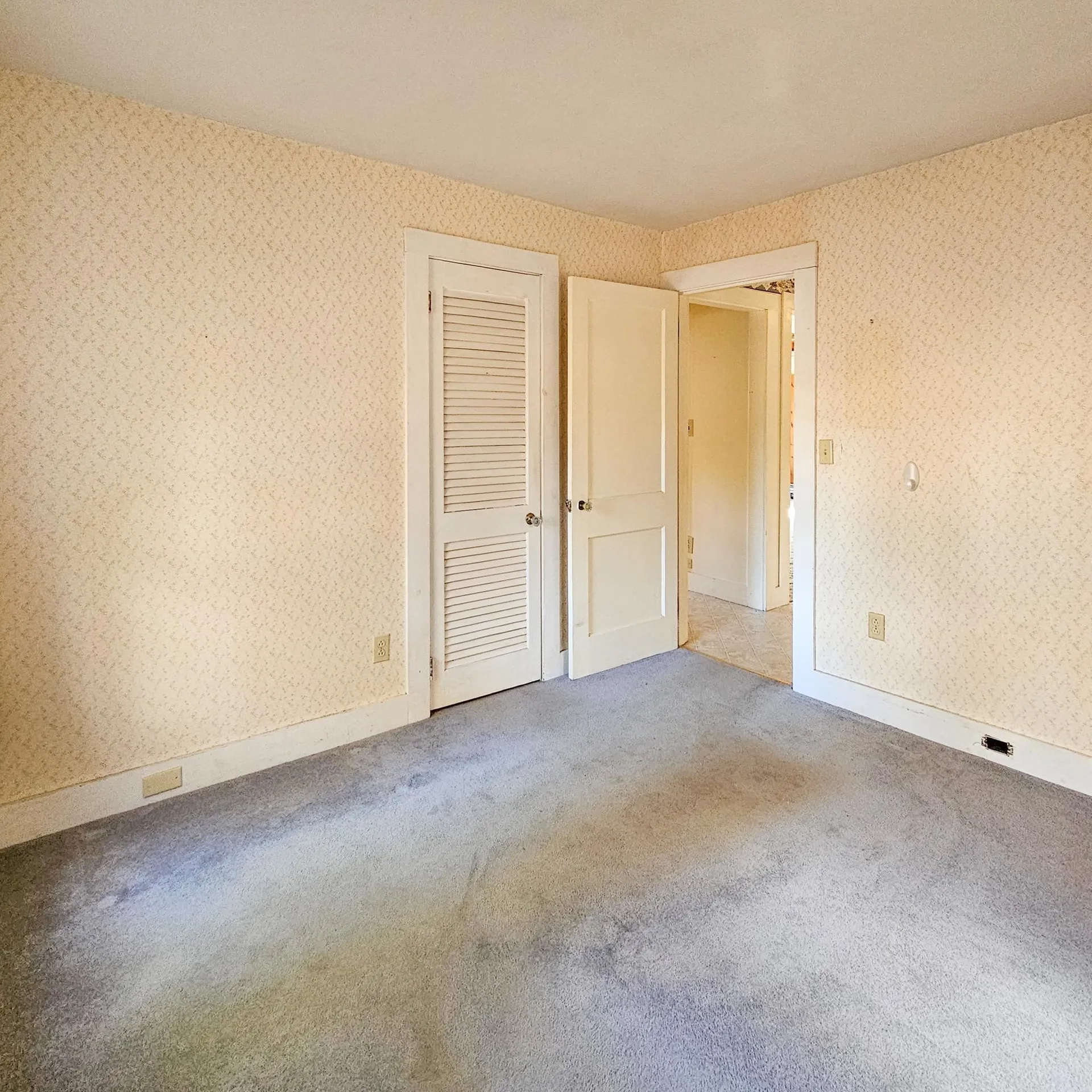 1555 W River Road Dummerston VT 05301