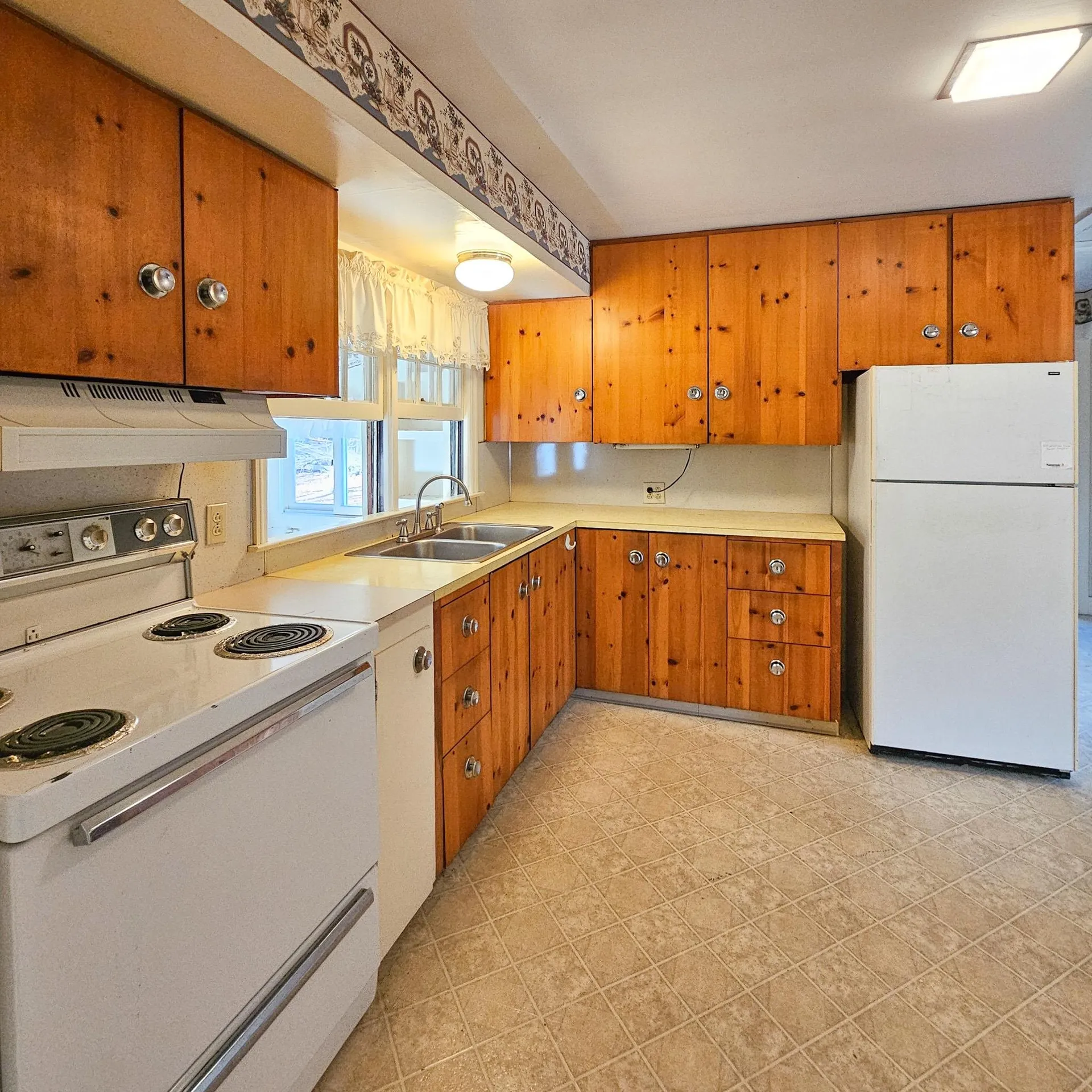 1555 W River Road Dummerston VT 05301