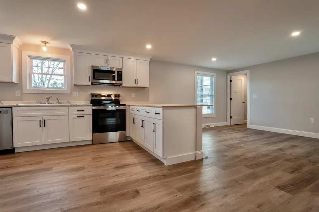 14 South Emperor Drive Concord NH 03303