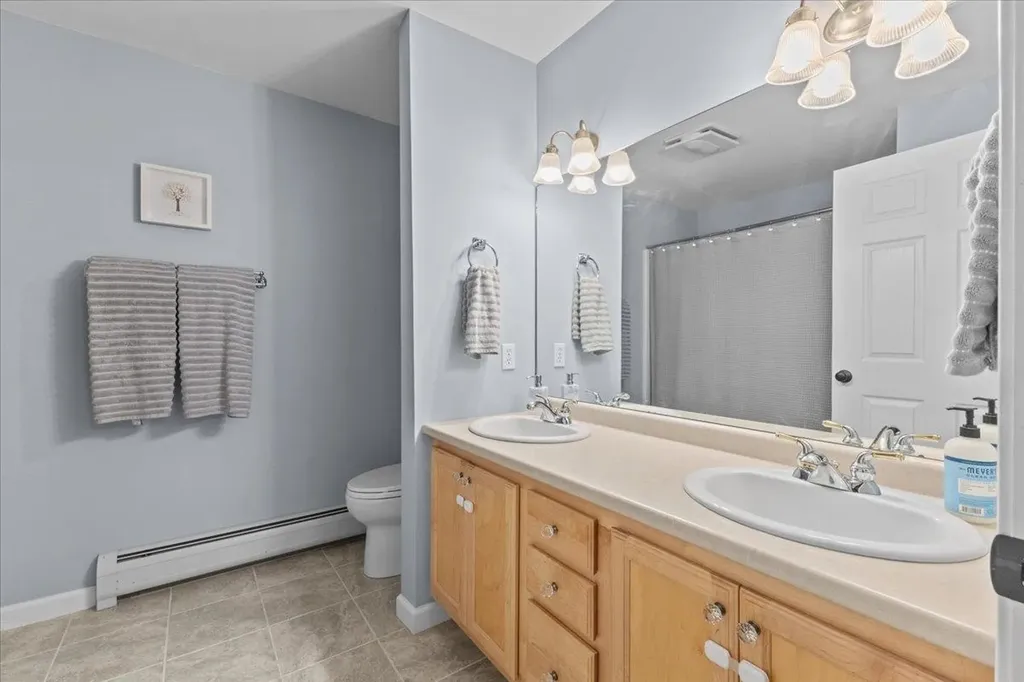 165 Fern Court Colchester VT 05446