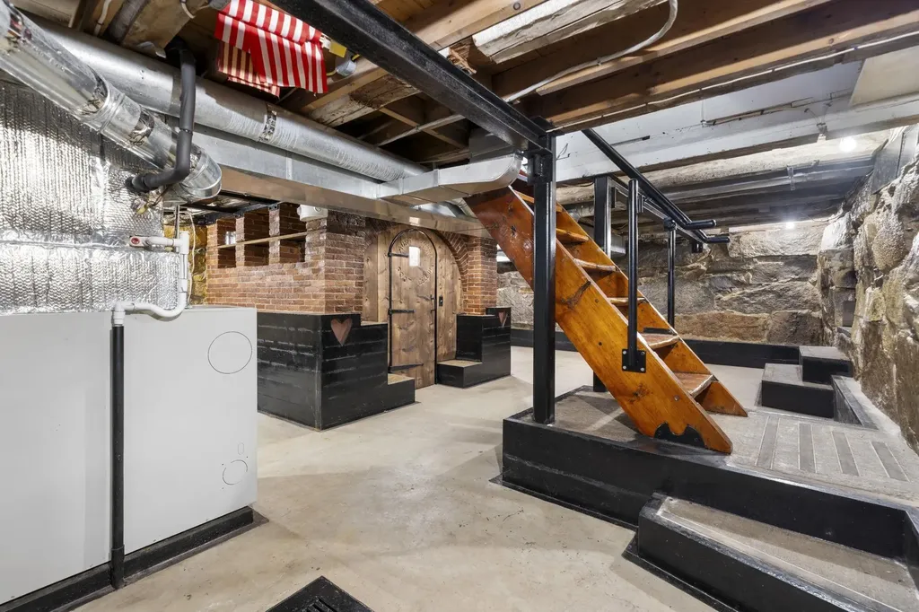 27 Old State Road Epping NH 03042