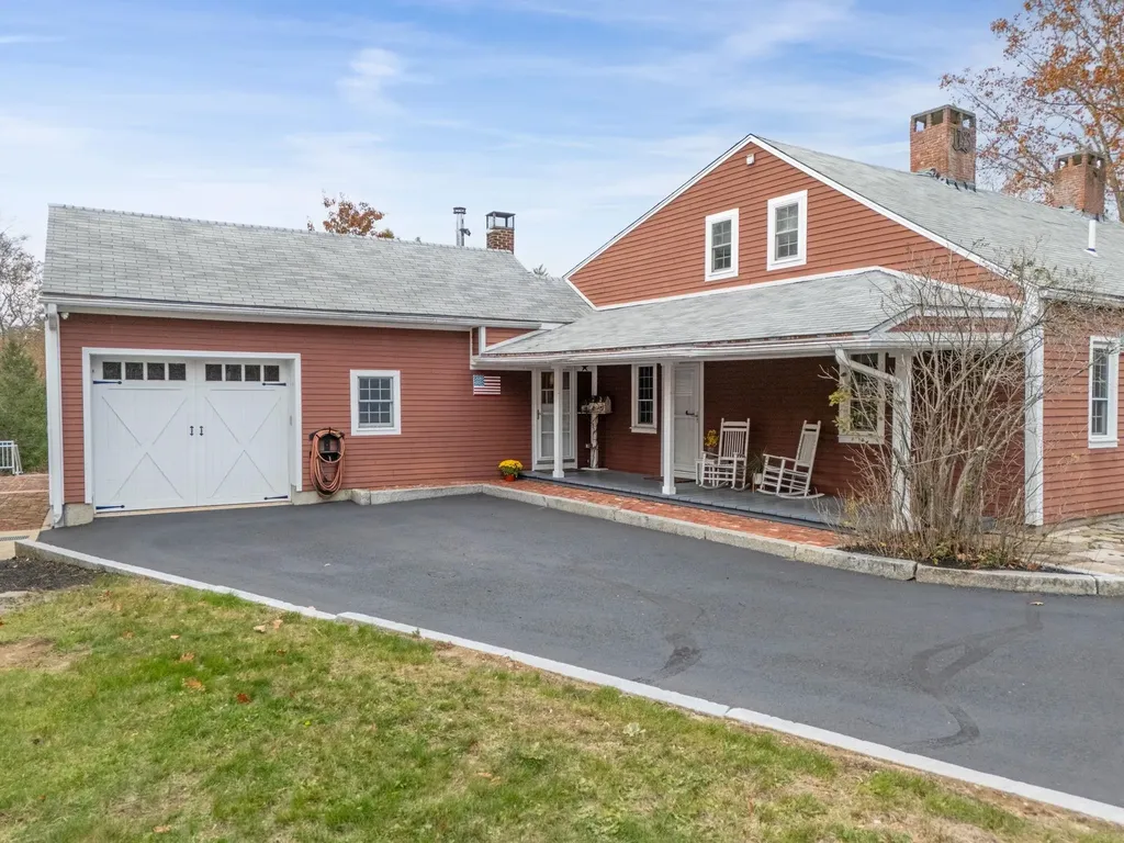 27 Old State Road Epping NH 03042