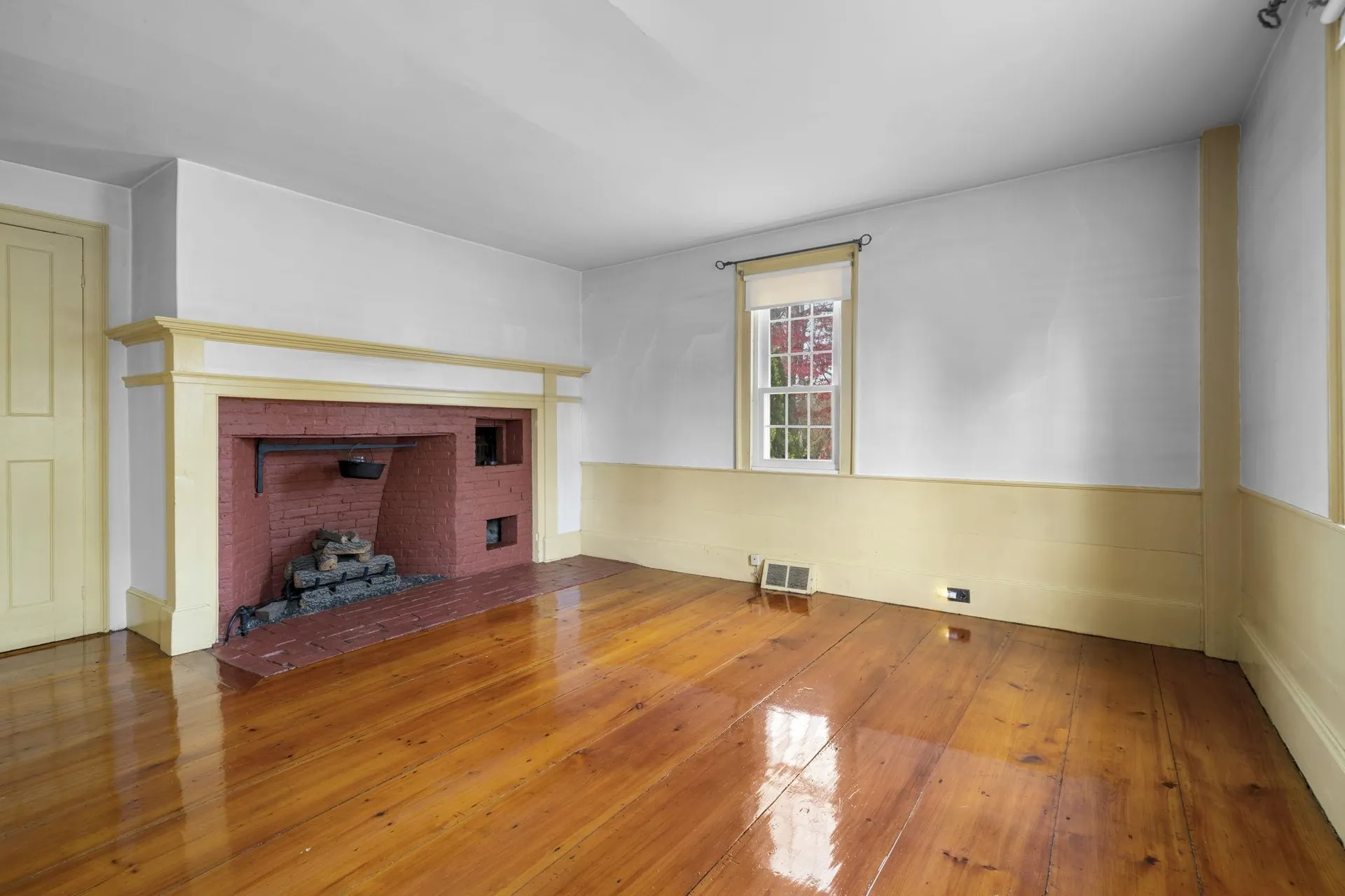 27 Old State Road Epping NH 03042