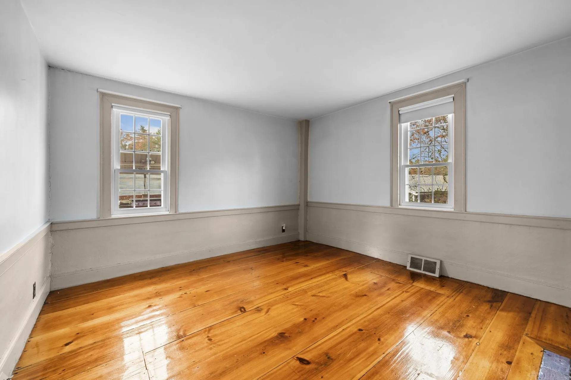 27 Old State Road Epping NH 03042