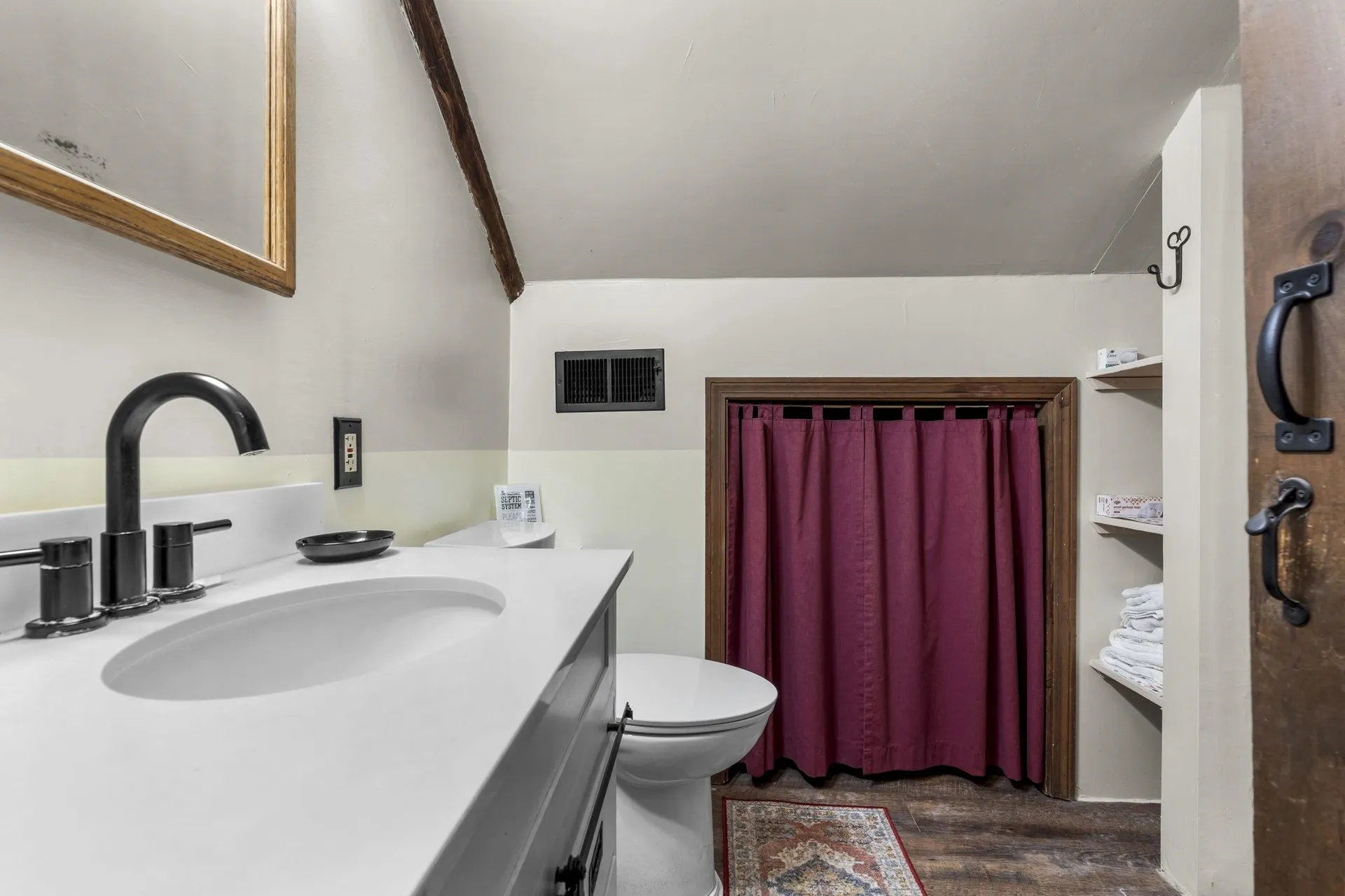 27 Old State Road Epping NH 03042