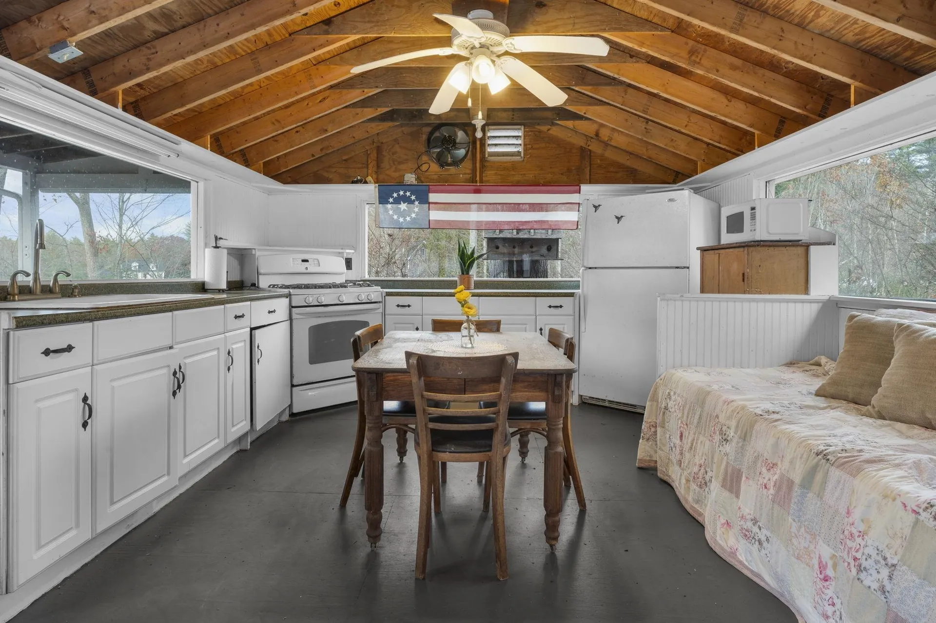 27 Old State Road Epping NH 03042