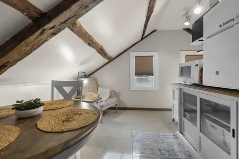 27 Old State Road Epping NH 03042