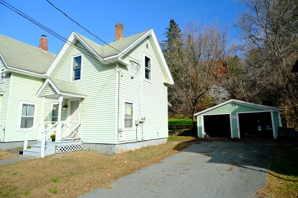 194 Charles Street Lyndon VT 05851