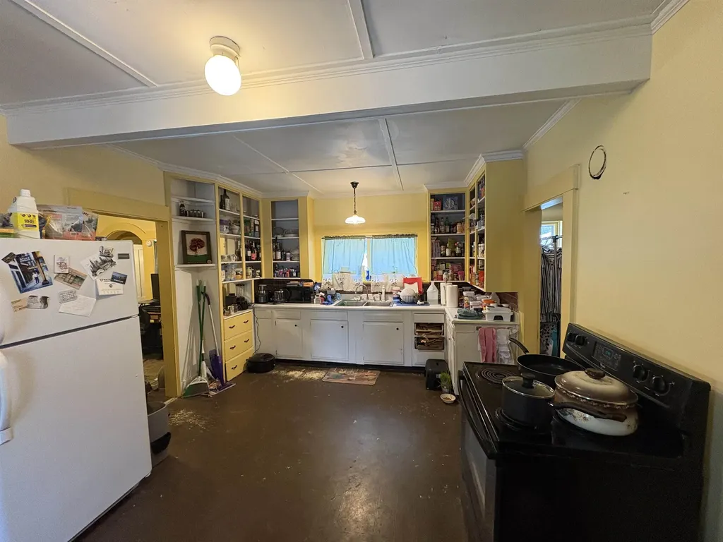 194 Charles Street Lyndon VT 05851