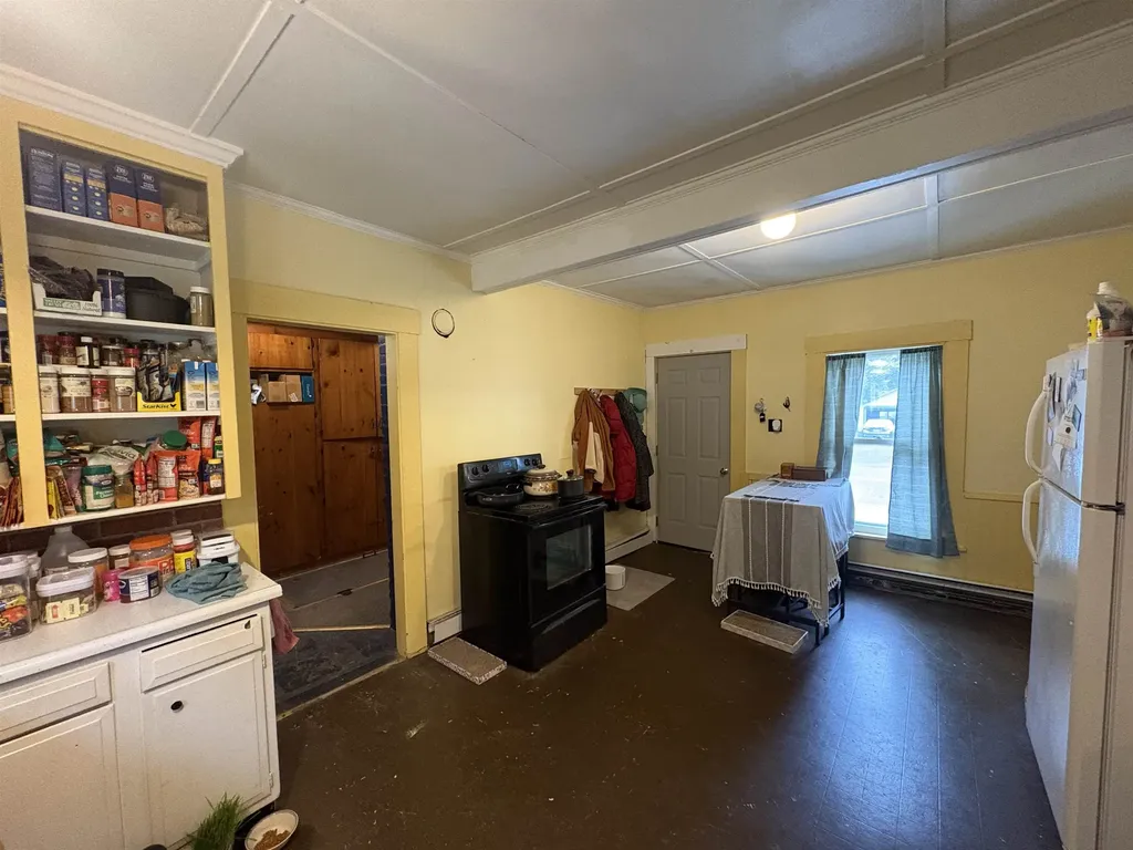 194 Charles Street Lyndon VT 05851