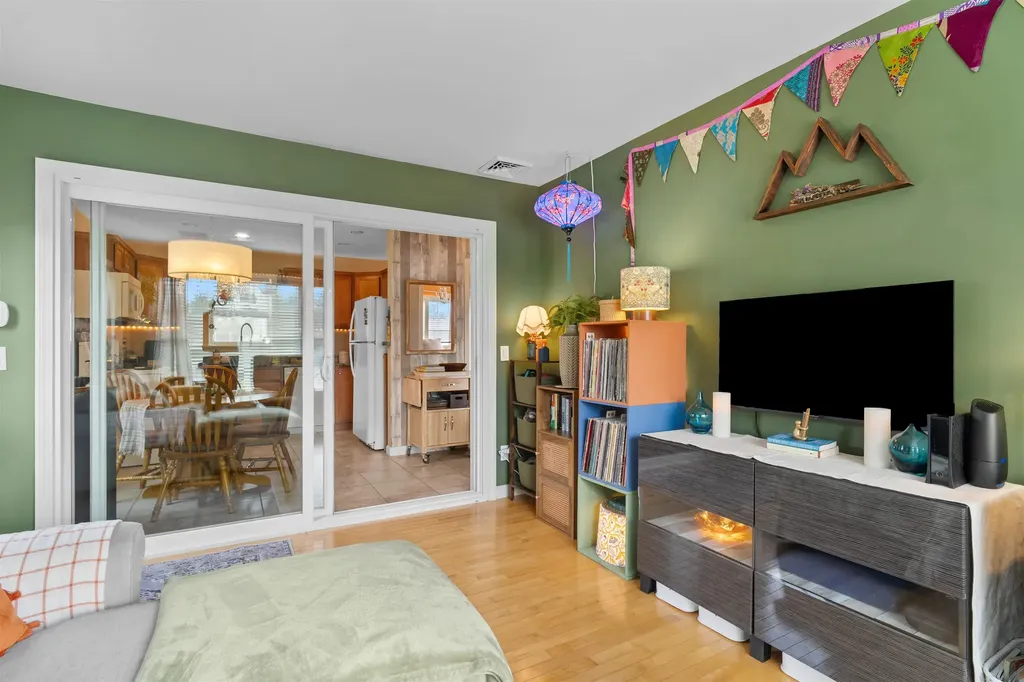 35 Barefoot Cottage Road Wells ME 04090