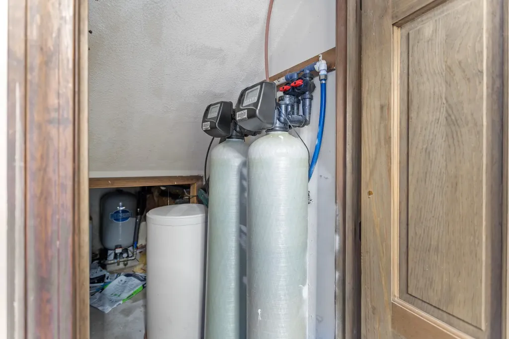 128 Roberts Hill Road Claremont NH 03743