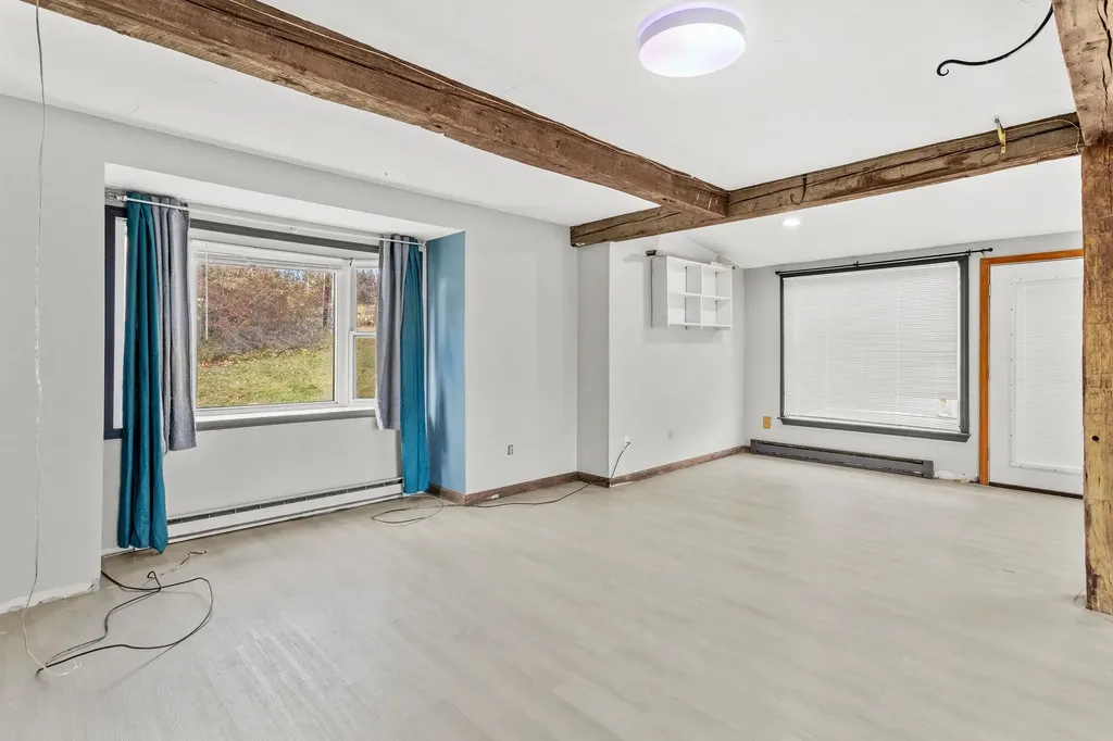 128 Roberts Hill Road Claremont NH 03743