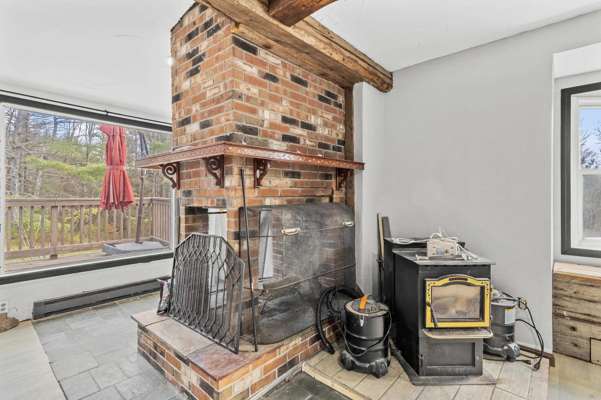 128 Roberts Hill Road Claremont NH 03743