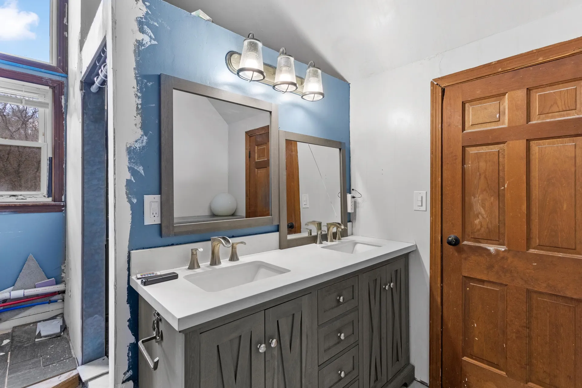 128 Roberts Hill Road Claremont NH 03743