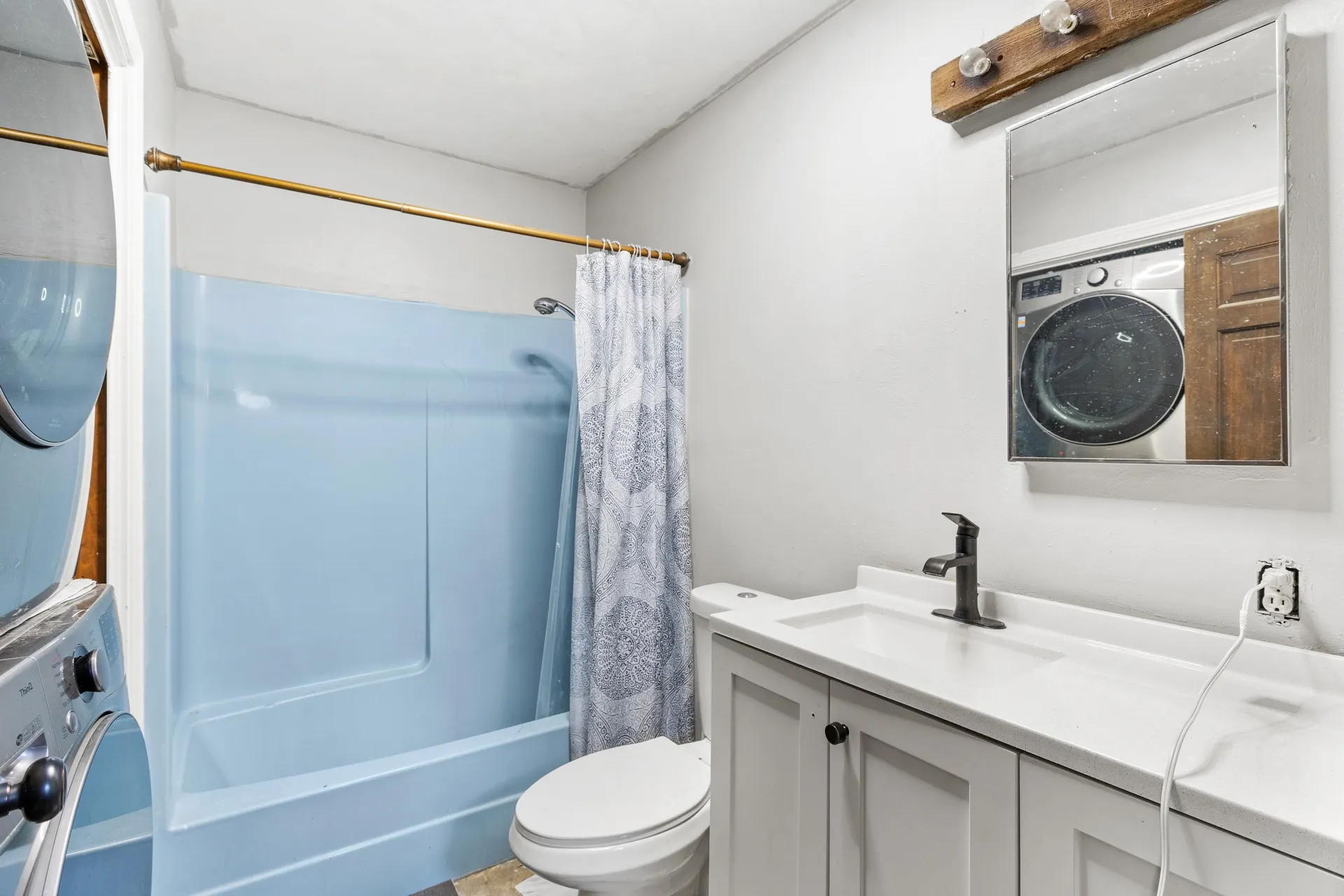 128 Roberts Hill Road Claremont NH 03743