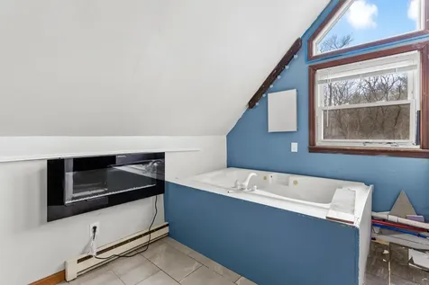 128 Roberts Hill Road Claremont NH 03743