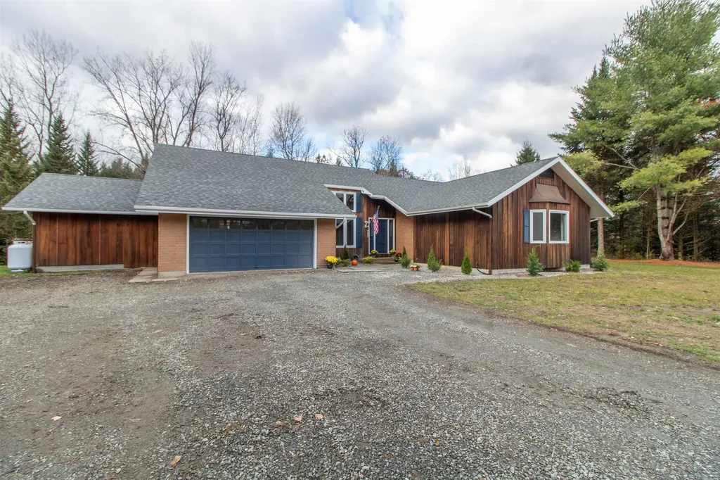 742 Highland Avenue Newport City VT 05855