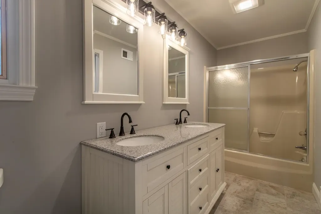 742 Highland Avenue Newport City VT 05855