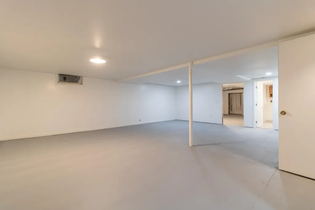 742 Highland Avenue Newport City VT 05855