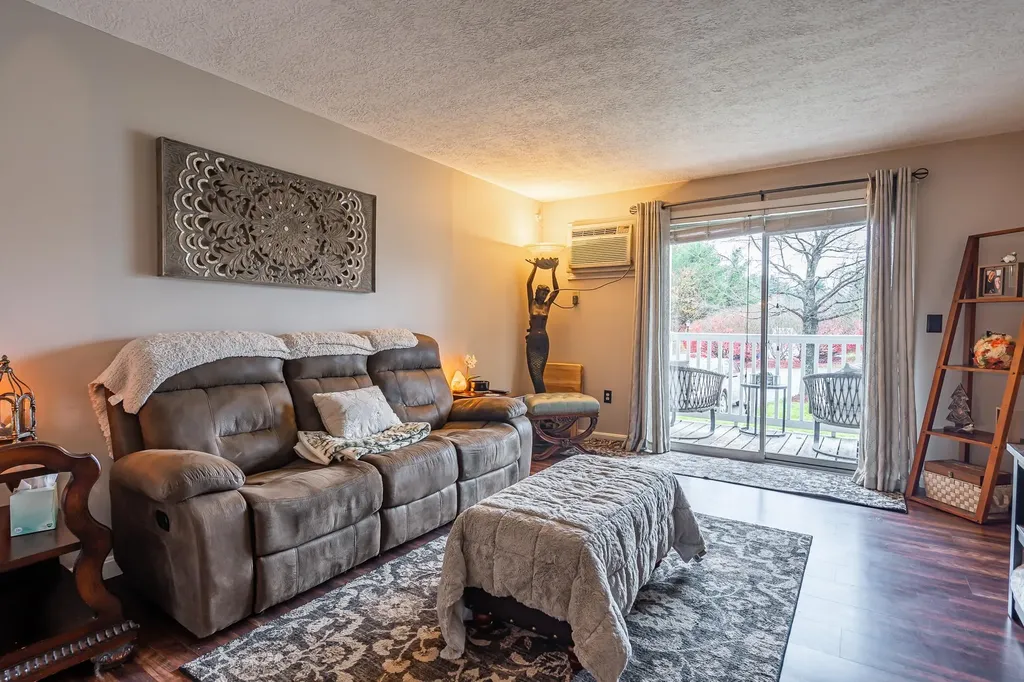 11 Timberwood Drive Goffstown NH 03045