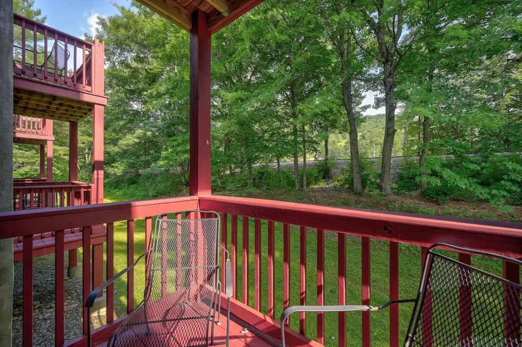 8H River Run Drive Bartlett NH 03812