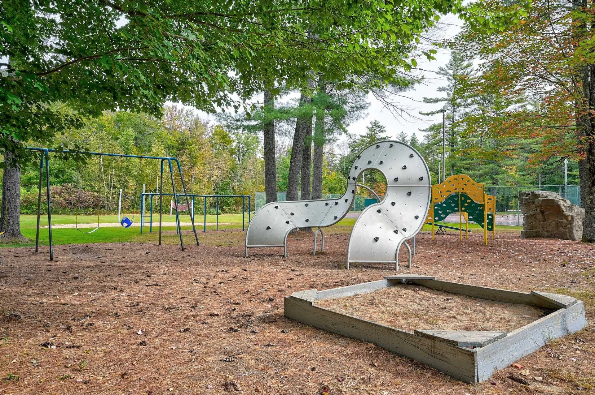 8H River Run Drive Bartlett NH 03812