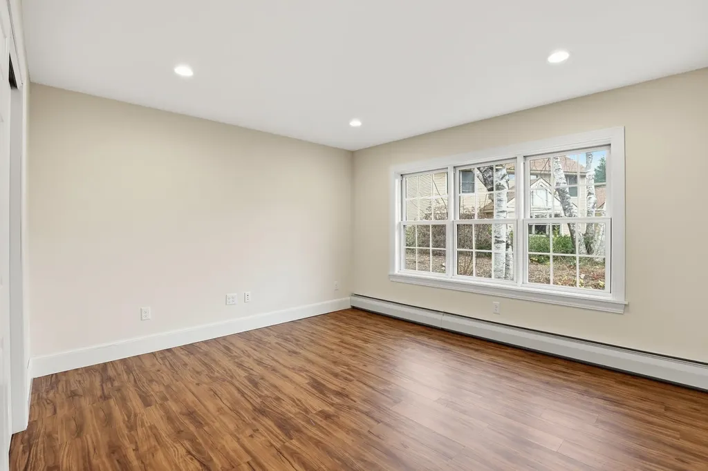 10 Highland Ridge Road New London NH 03257