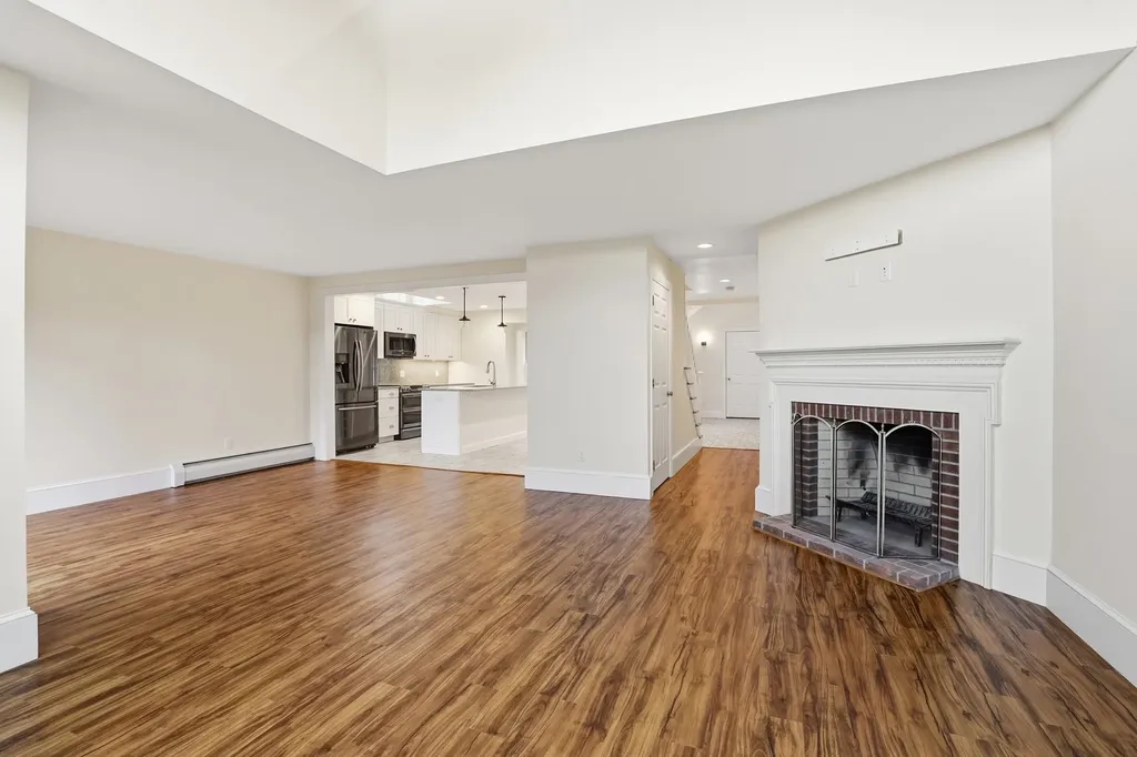 10 Highland Ridge Road New London NH 03257