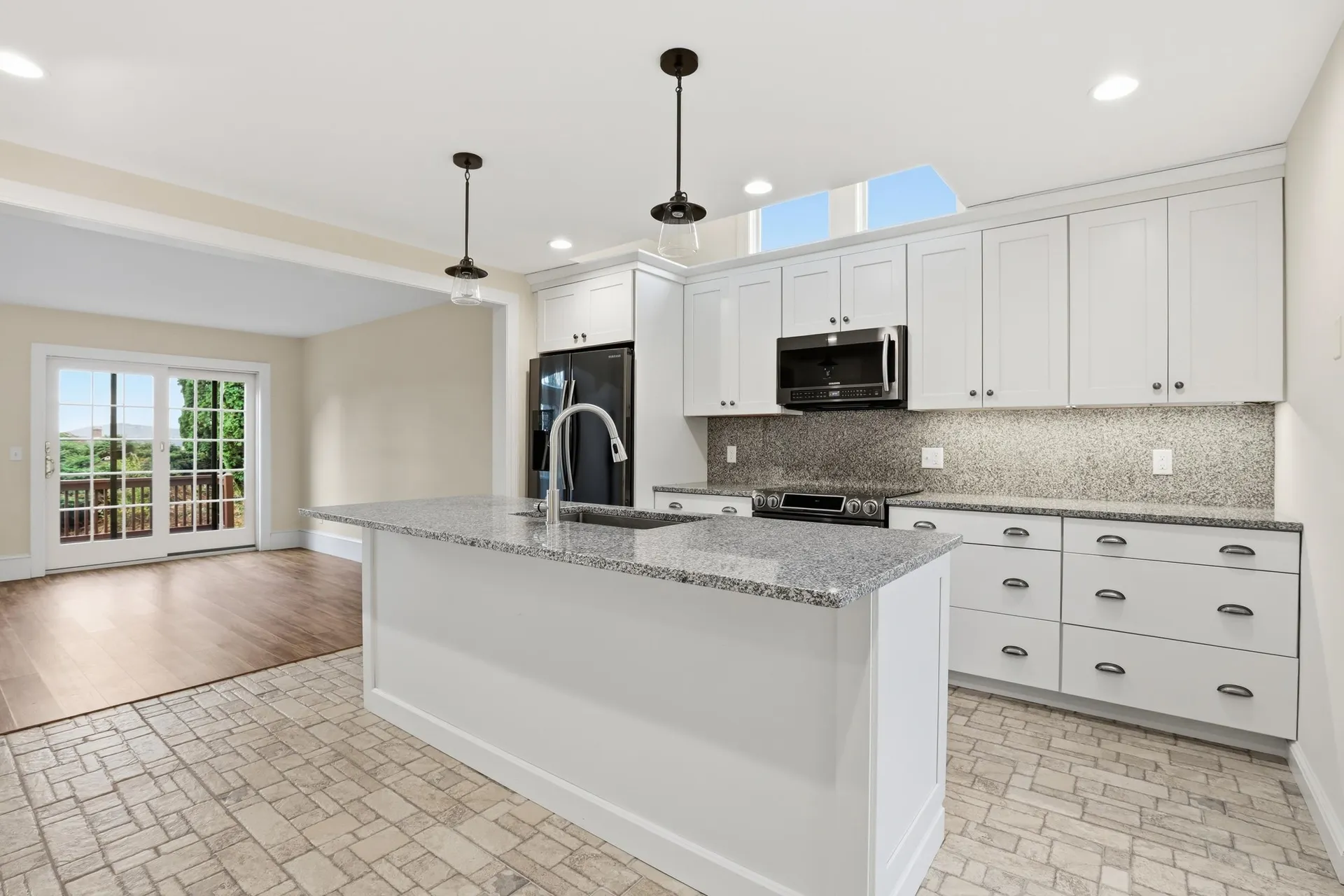 10 Highland Ridge Road New London NH 03257