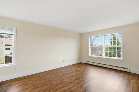 10 Highland Ridge Road New London NH 03257