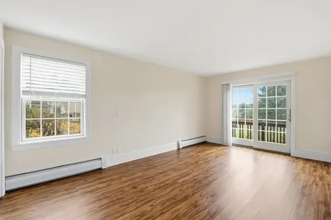 10 Highland Ridge Road New London NH 03257